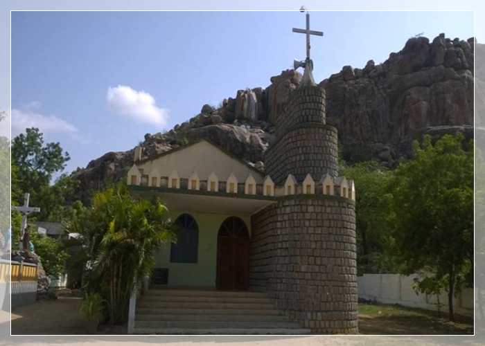 Holy Cross Church, Sirwar